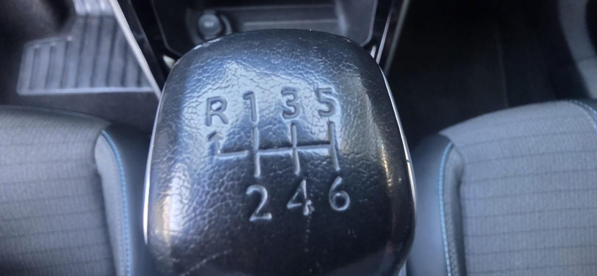 peugeot-2008-2022-diesel-1499cc