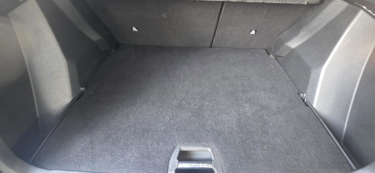 peugeot-2008-2022-diesel-1499cc