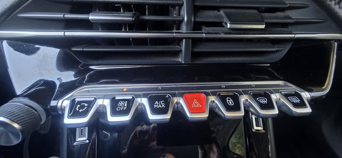 peugeot-2008-2022-diesel-1499cc