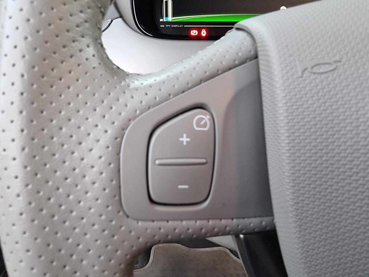 renault-zoe-2018-eletrico-0cc