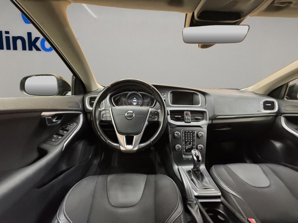 volvo-v40-2019-gasolina-1498cc