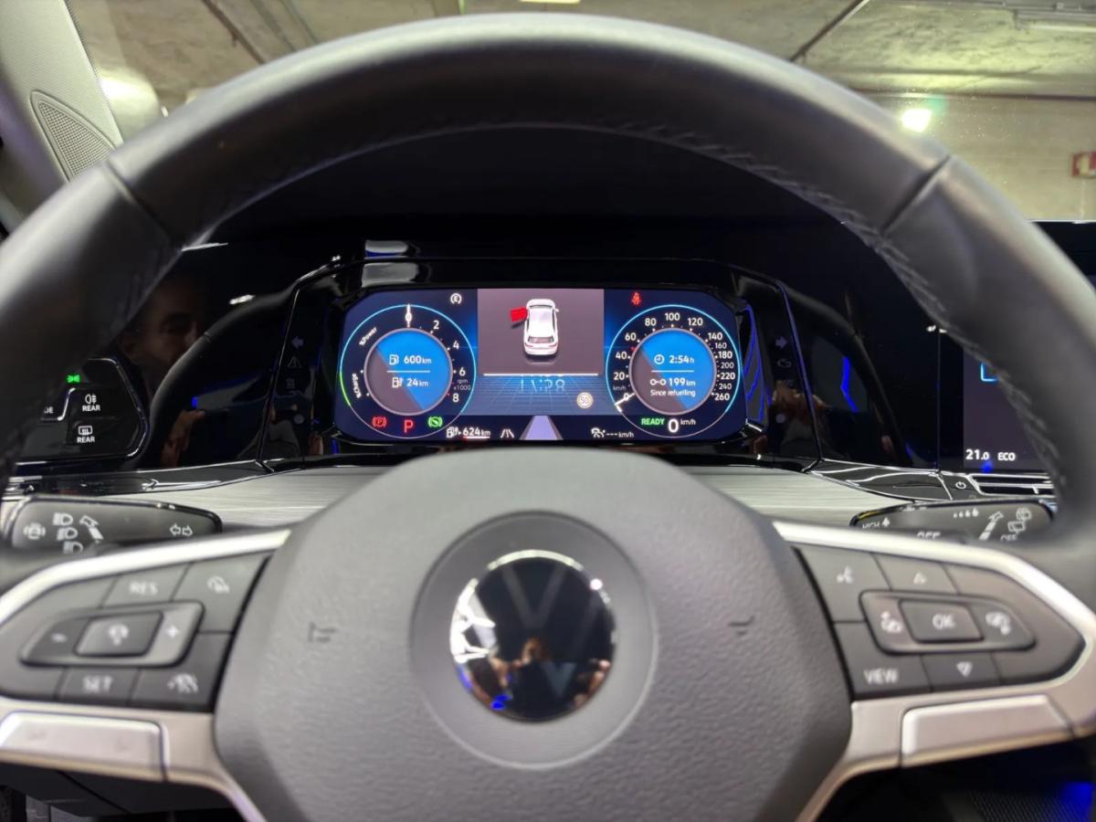 volkswagen-golf-2021-hibrido-1395cc