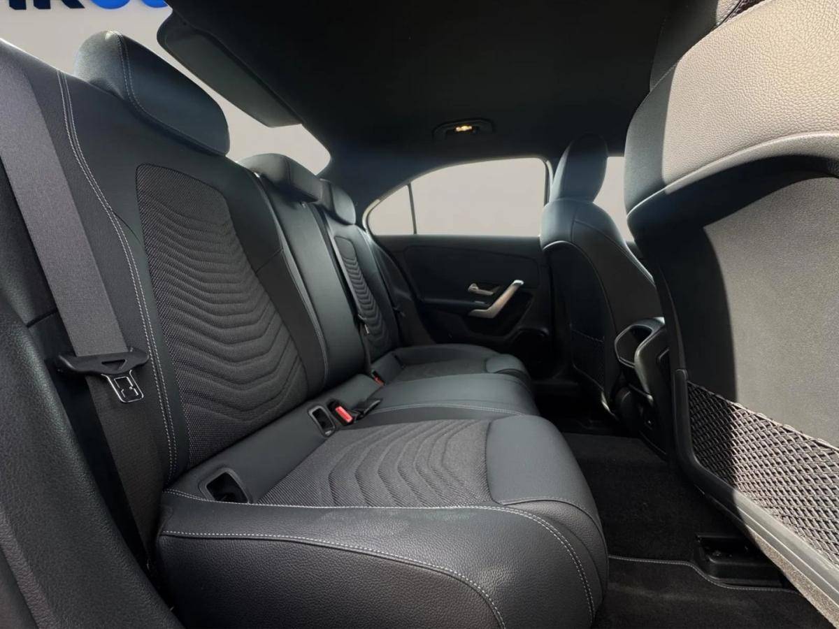 mercedes-benz-classe-a-2024-hibrido-1332cc