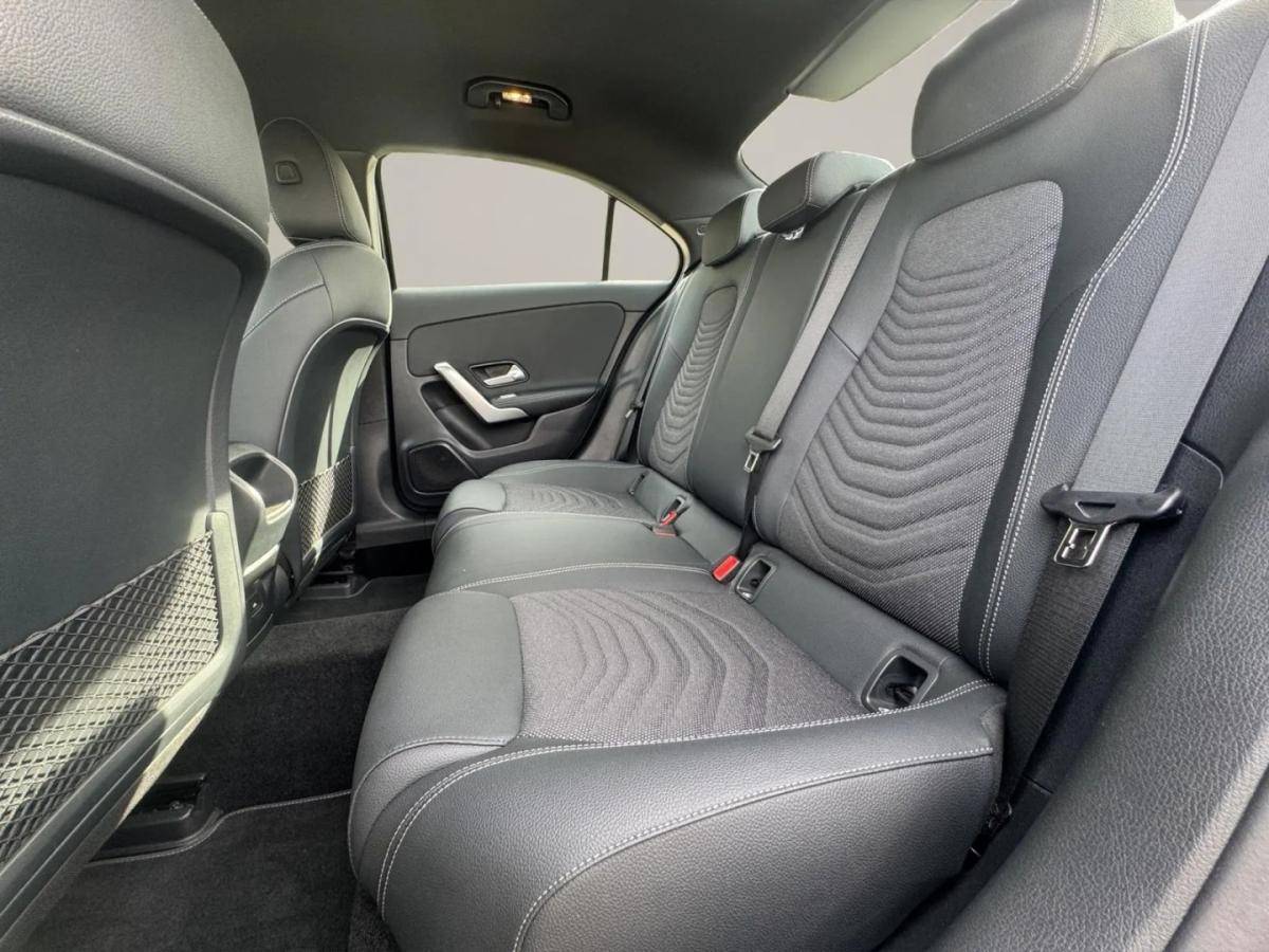 mercedes-benz-classe-a-2024-hibrido-1332cc