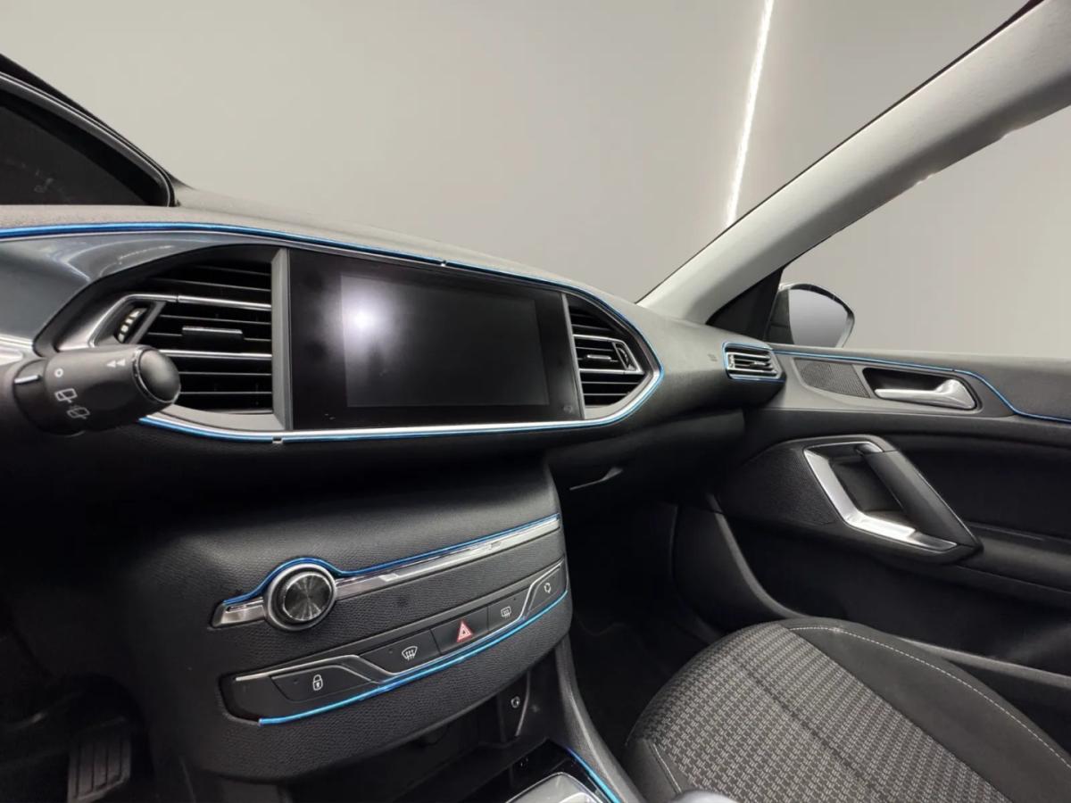 peugeot-308-sw-2017-diesel-1560cc