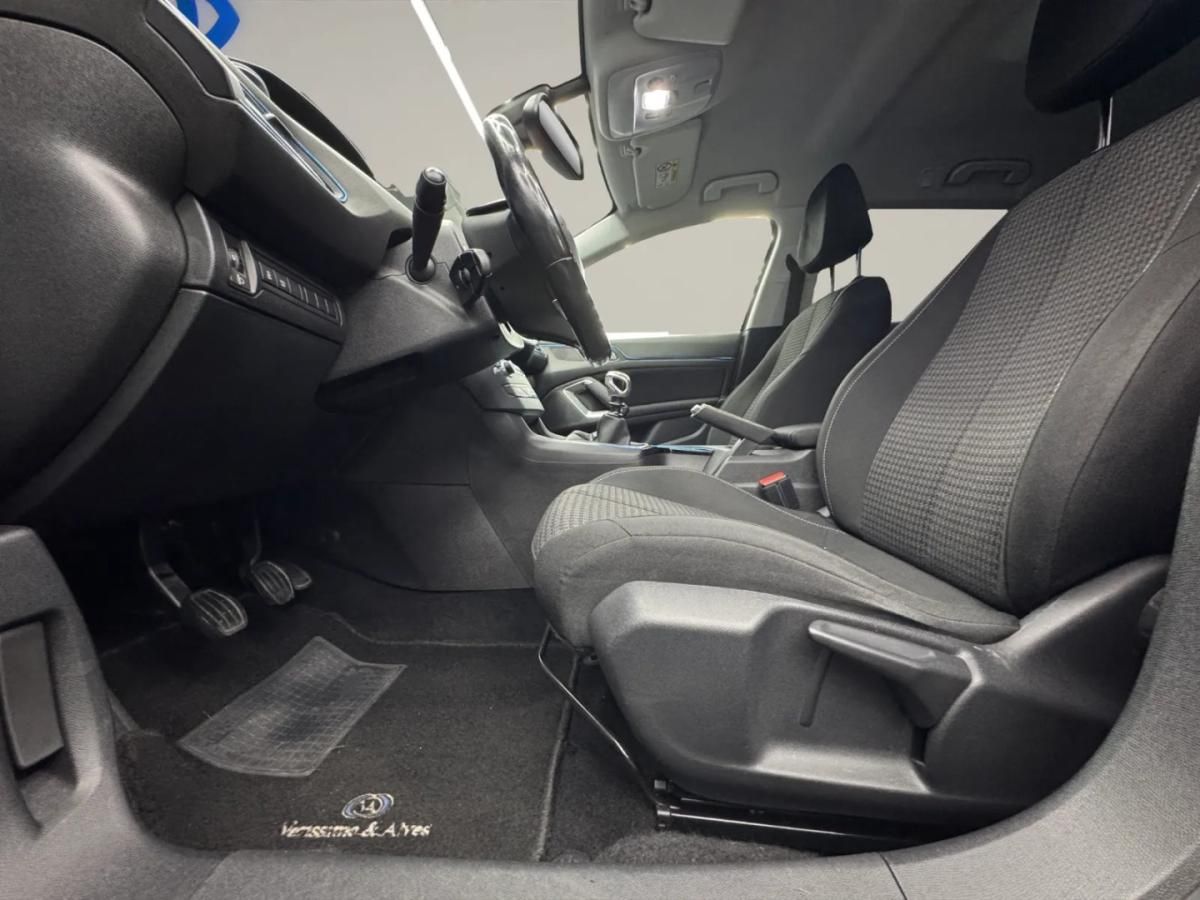 peugeot-308-sw-2017-diesel-1560cc