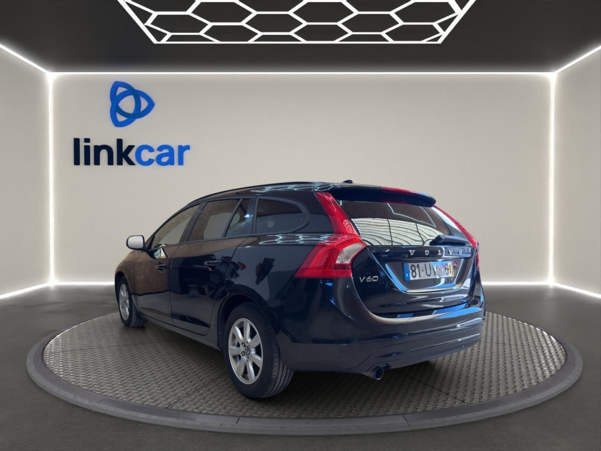 volvo-v60-2014-diesel-1560cc