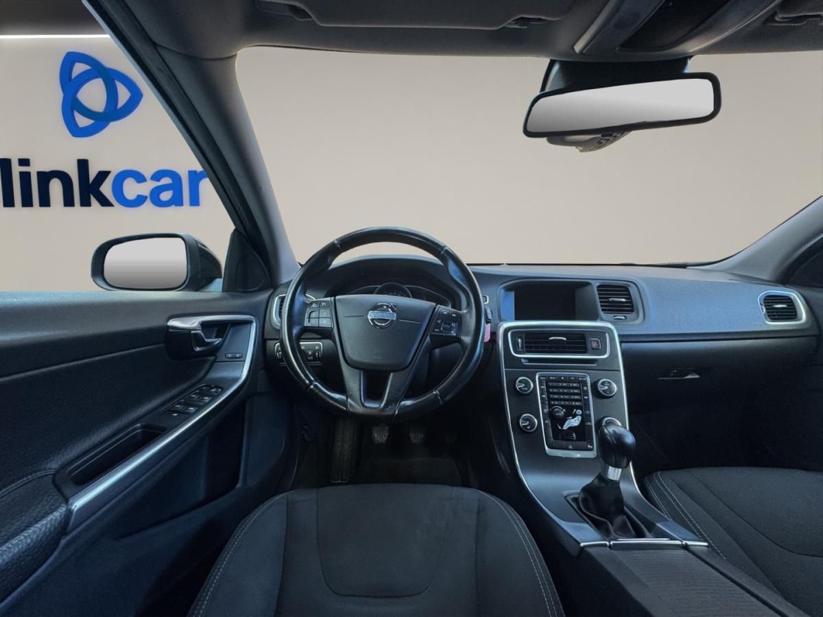 volvo-v60-2014-diesel-1560cc