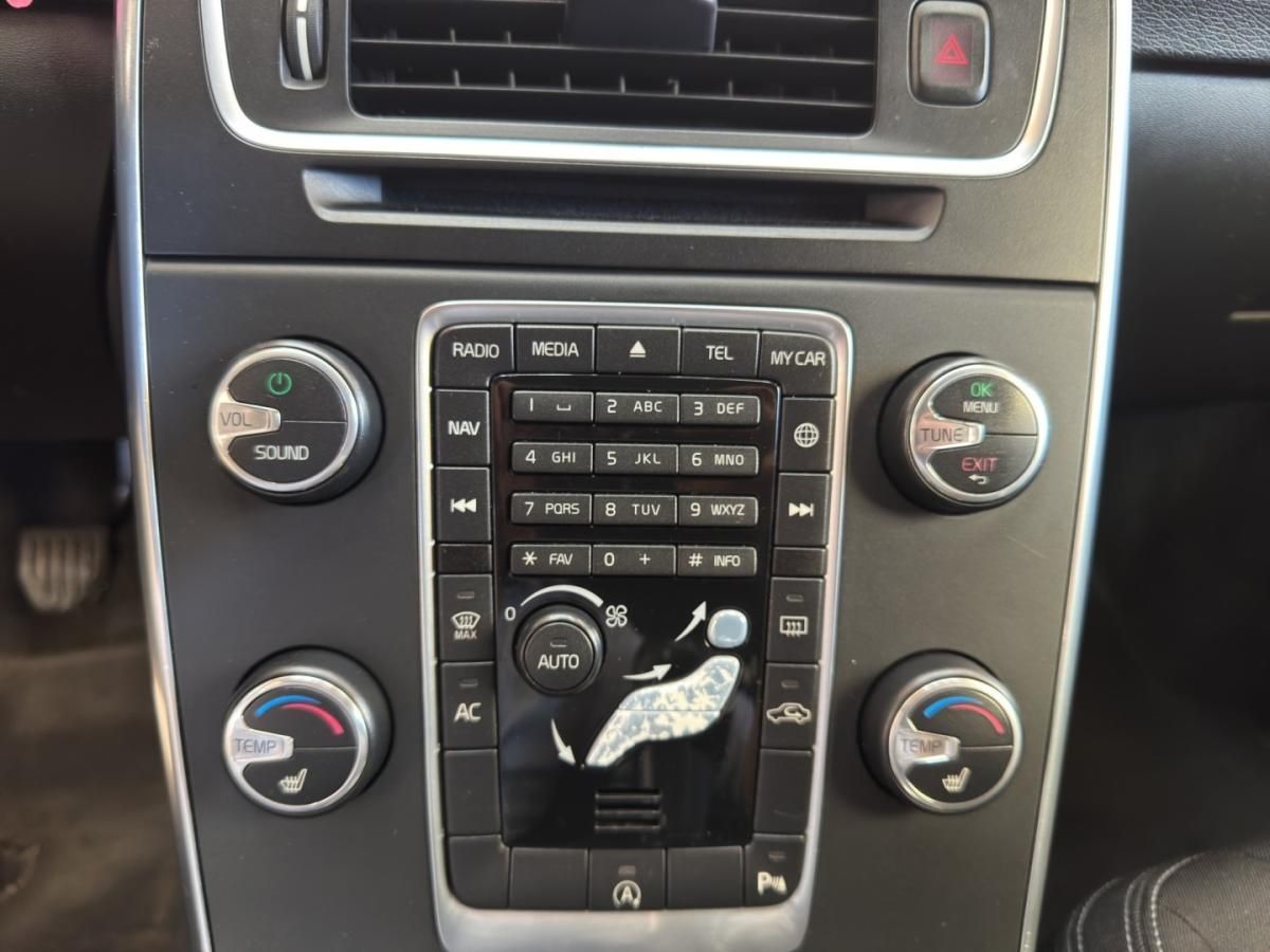 volvo-v60-2014-diesel-1560cc
