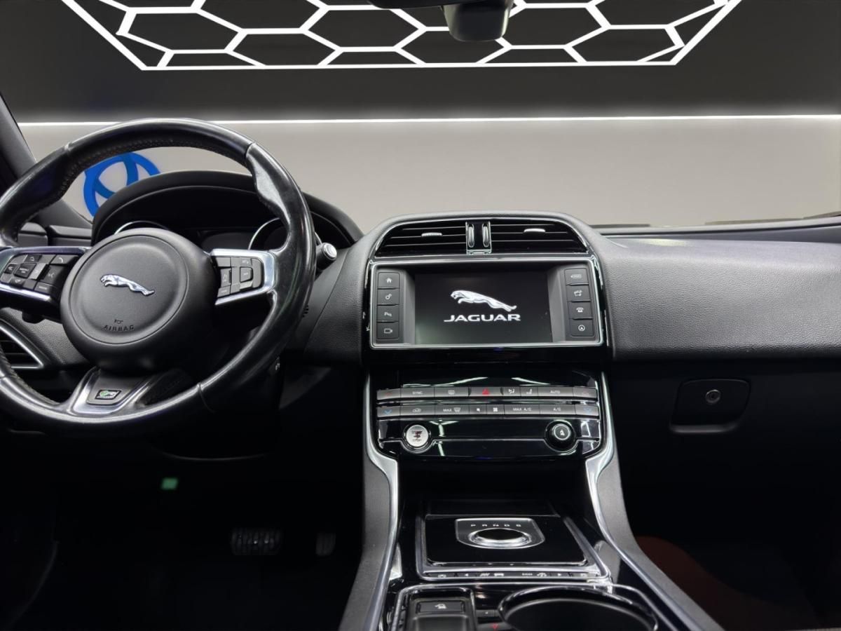 jaguar-xe-2016-diesel-1999cc
