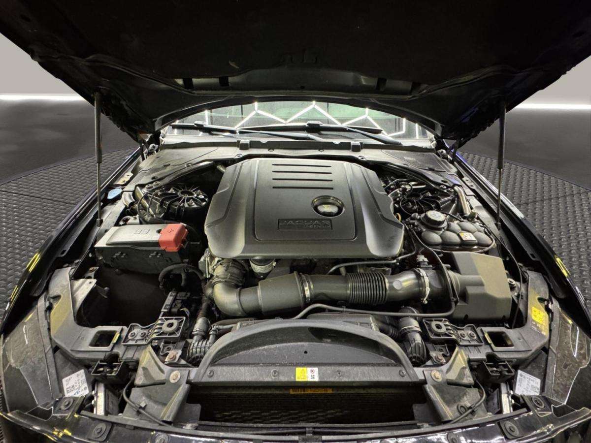jaguar-xe-2016-diesel-1999cc