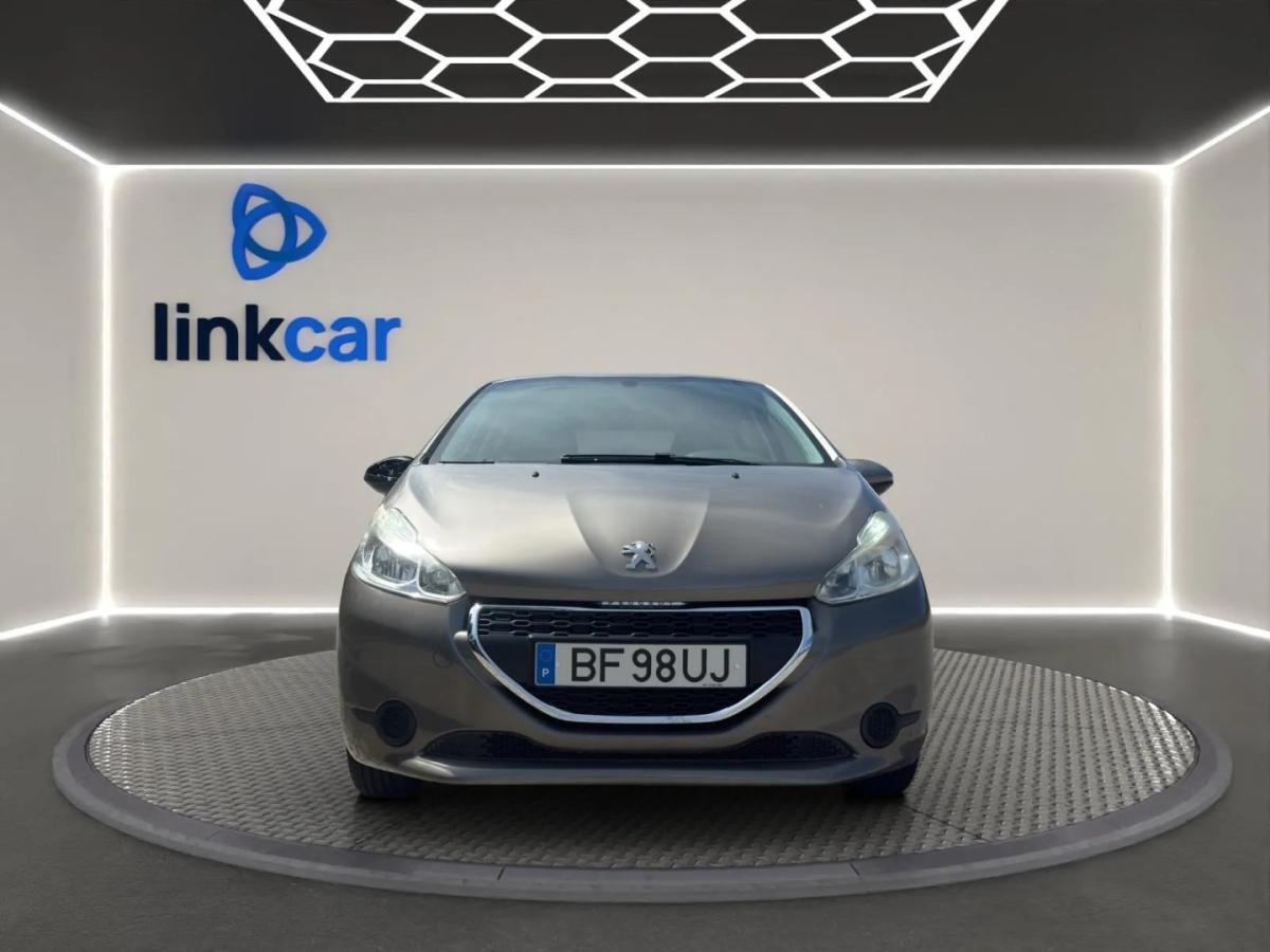 peugeot-208-2013-gasolina-999cc