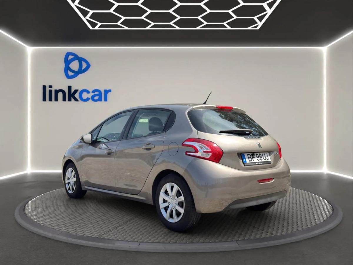 peugeot-208-2013-gasolina-999cc