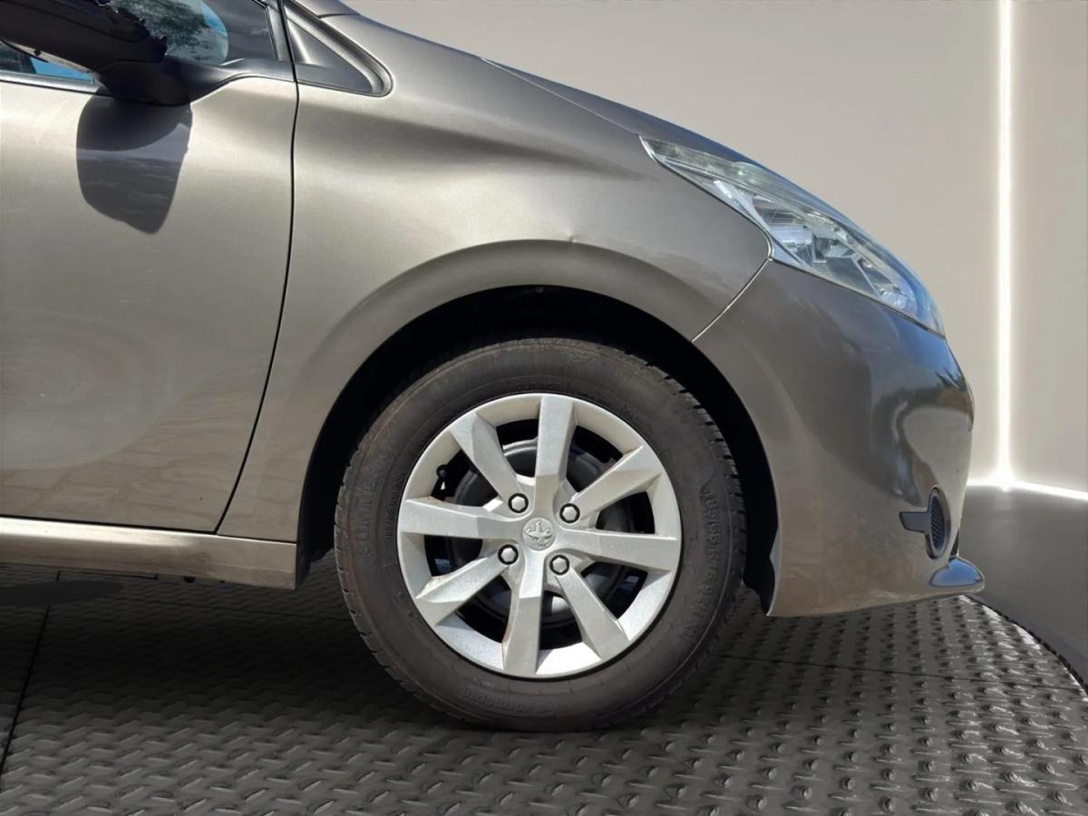peugeot-208-2013-gasolina-999cc