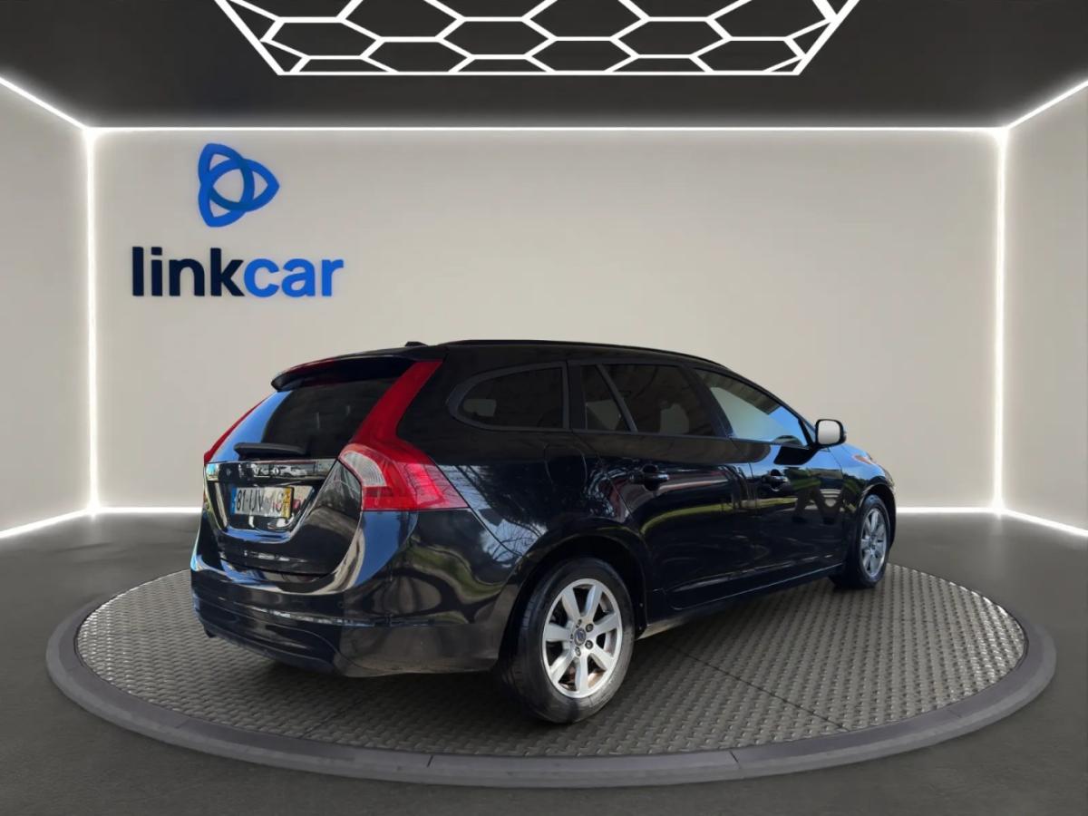 volvo-v60-2014-diesel-1560cc
