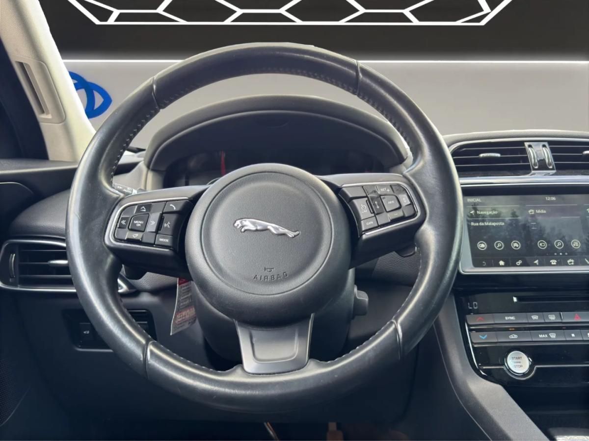 jaguar-f-pace-2016-diesel-1999cc