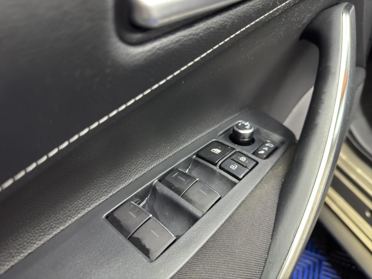 toyota-corolla-2022-hibrido-1798cc