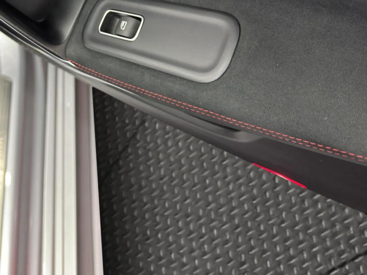 mercedes-benz-cla-2023-hibrido-1332cc