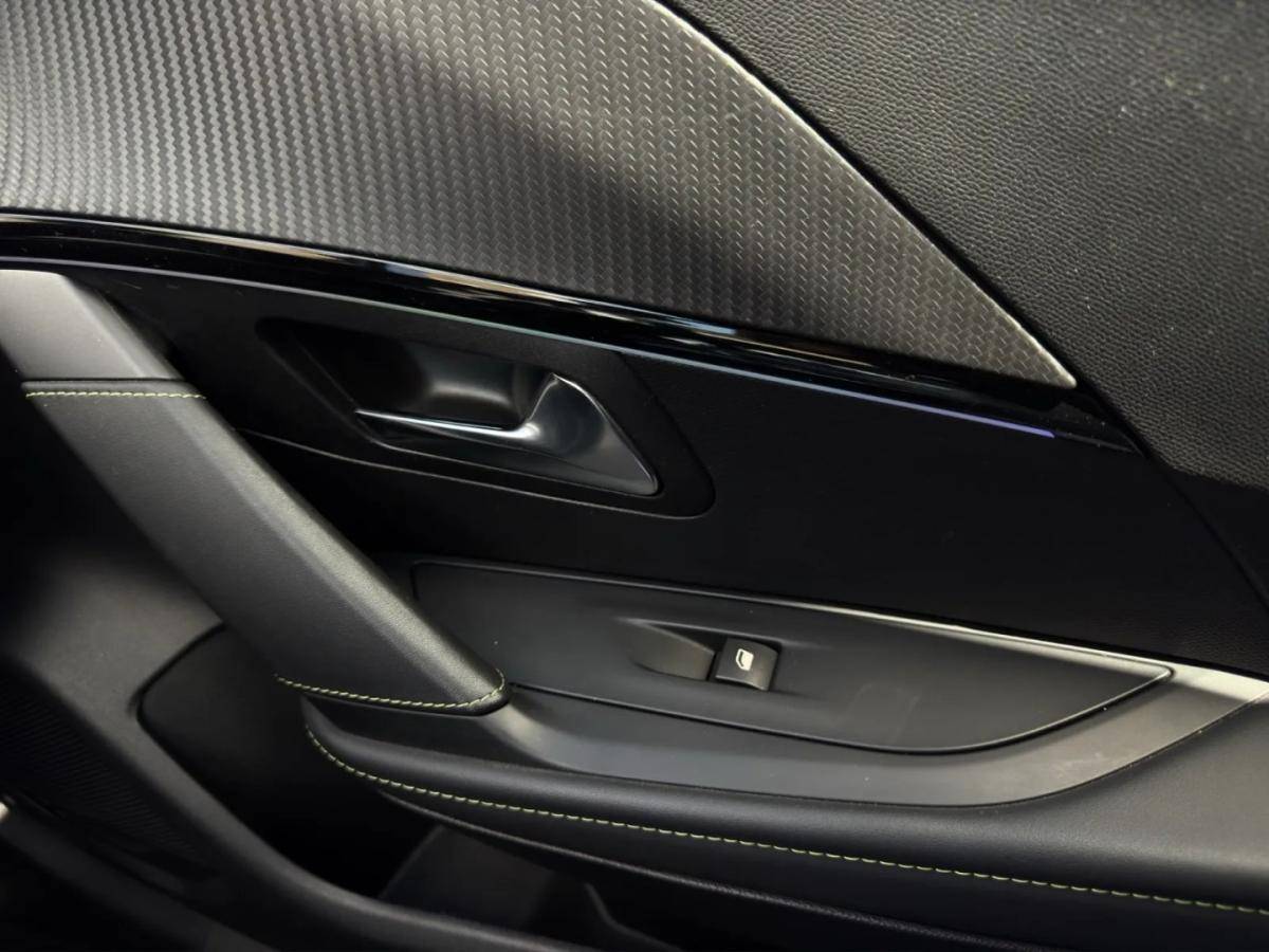 peugeot-208-2023-gasolina-1199cc