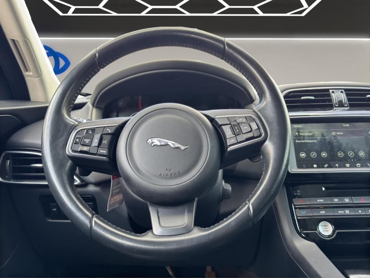 jaguar-f-pace-2016-diesel-1999cc