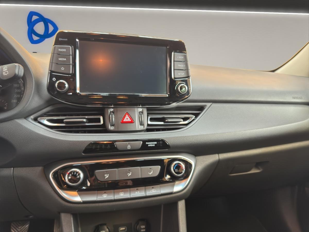 hyundai-i30-sw-2021-gasolina-998cc