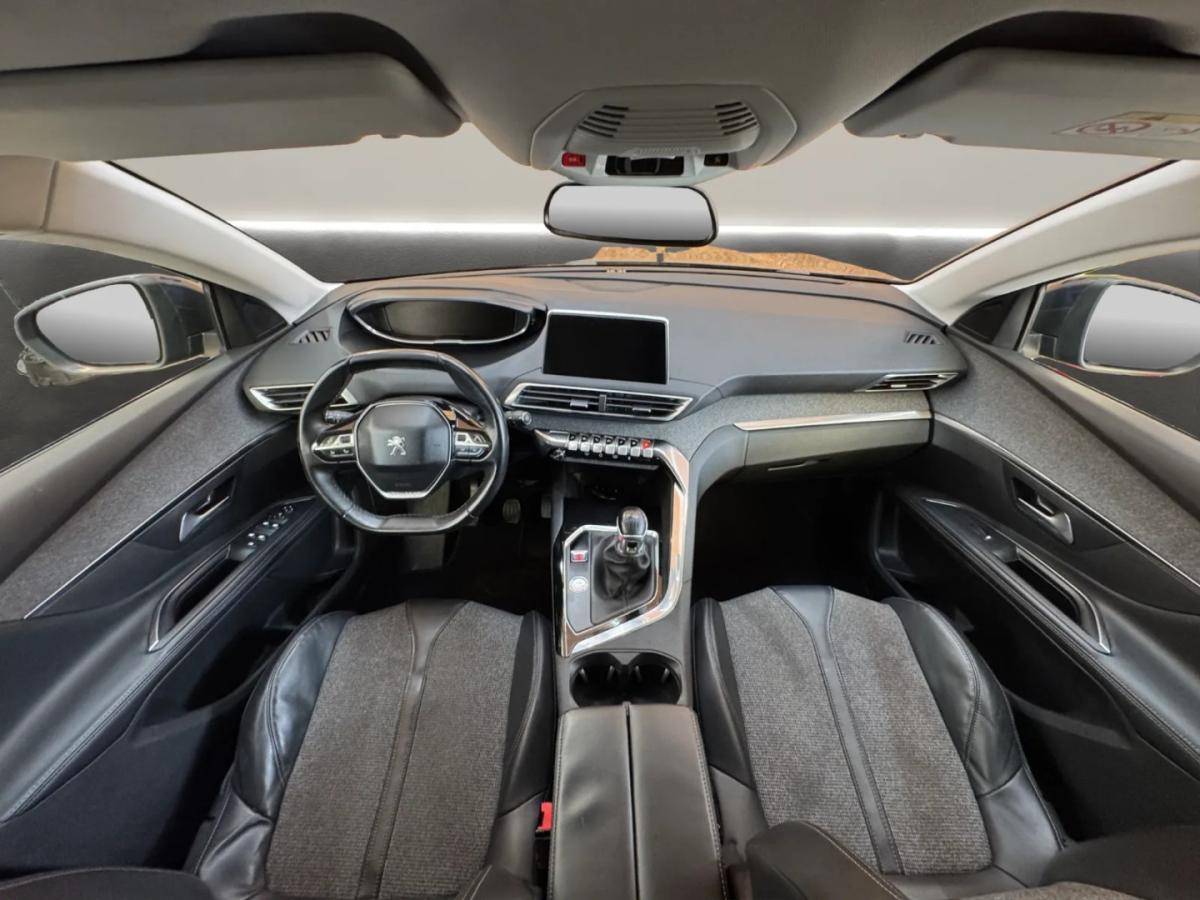 peugeot-5008-2021-gasolina-1199cc