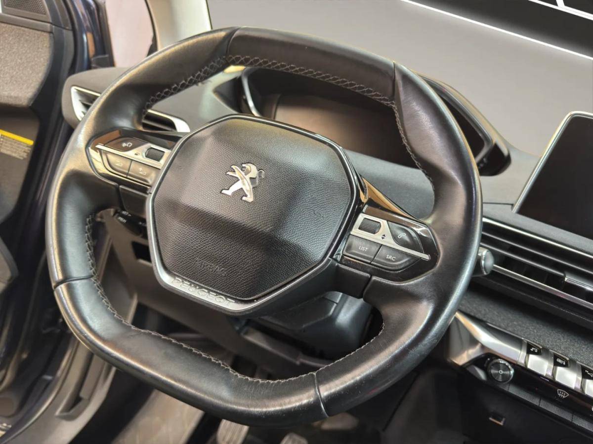 peugeot-5008-2021-gasolina-1199cc