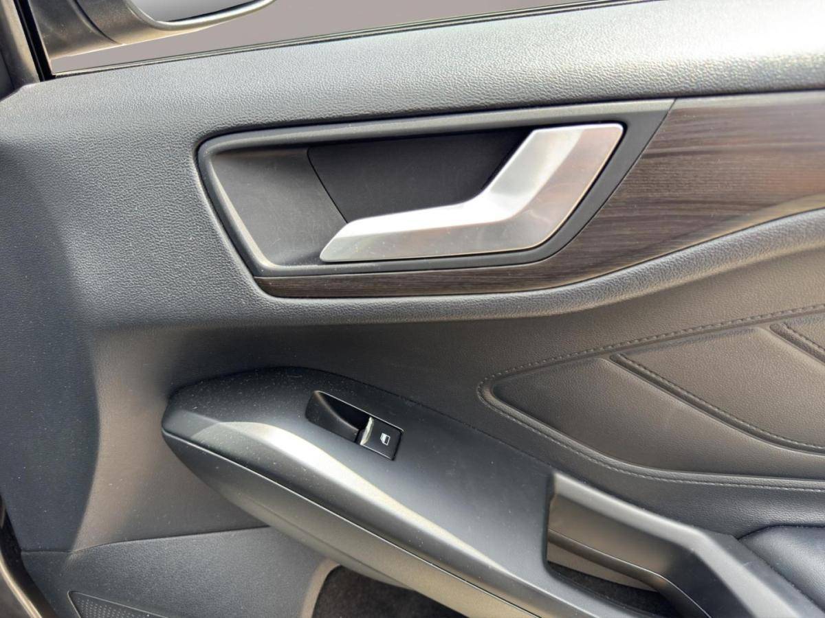 ford-focus-2020-gasolina-1499cc