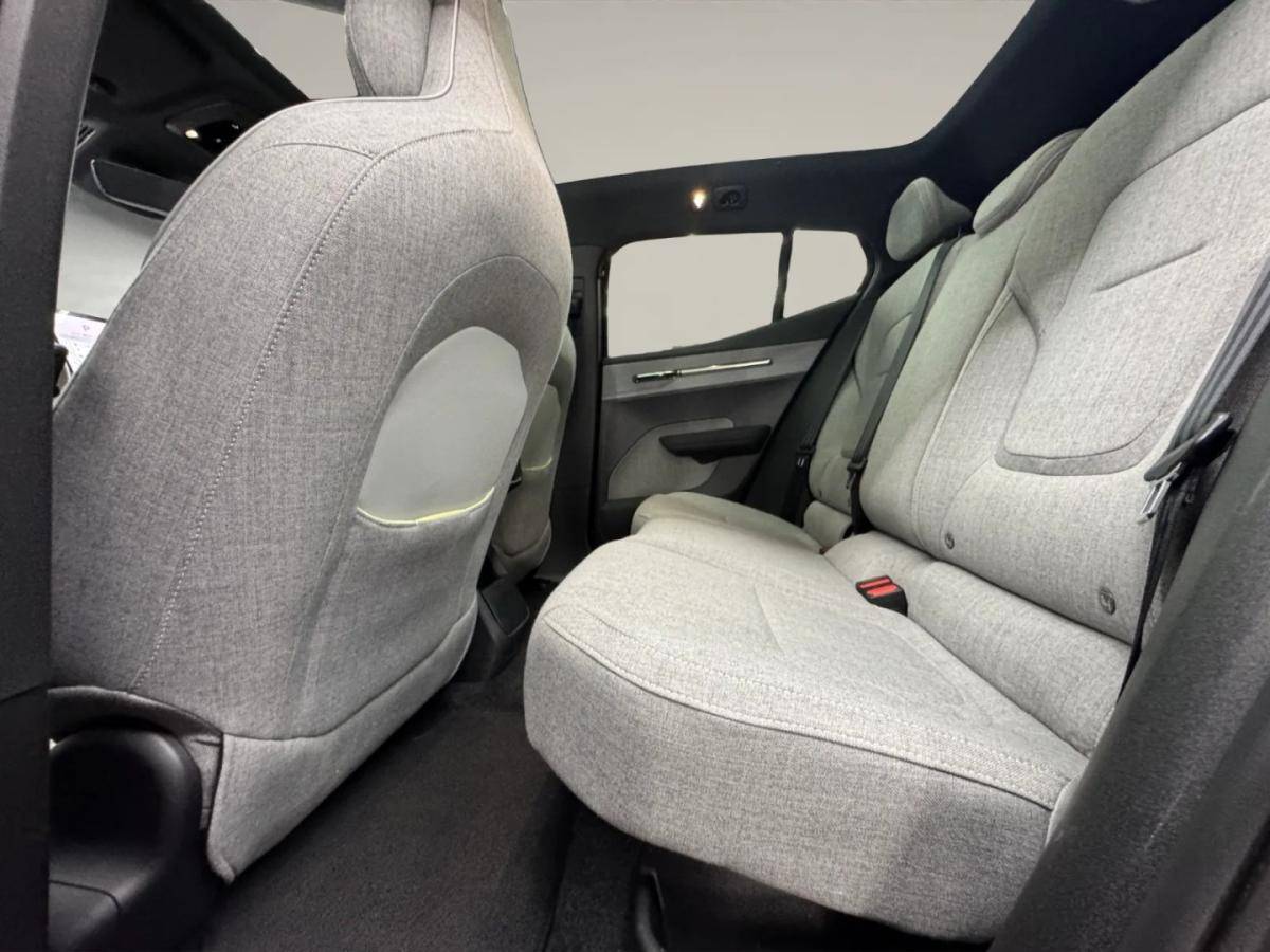 volvo-ex30-2025-eletrico-0cc