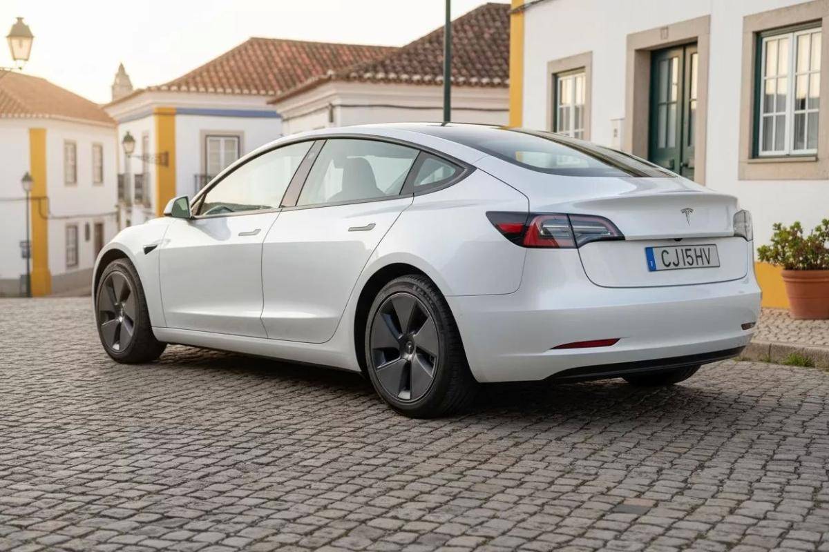 tesla-model-3-2023-eletrico-0cc