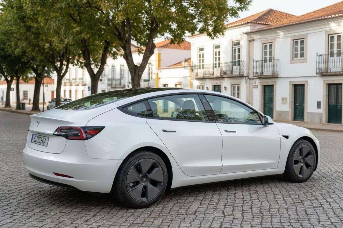 tesla-model-3-2023-eletrico-0cc