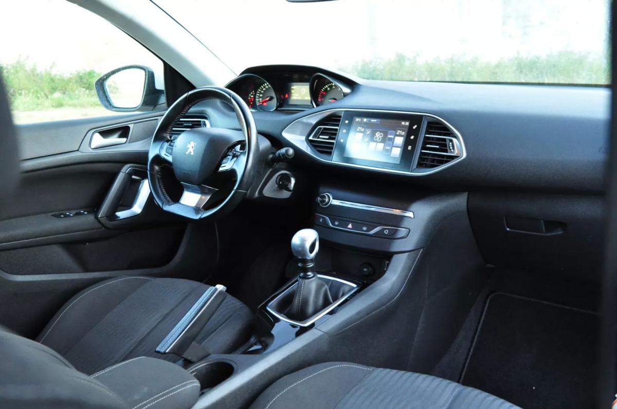 peugeot-308-sw-2017-gasolina-1199cc