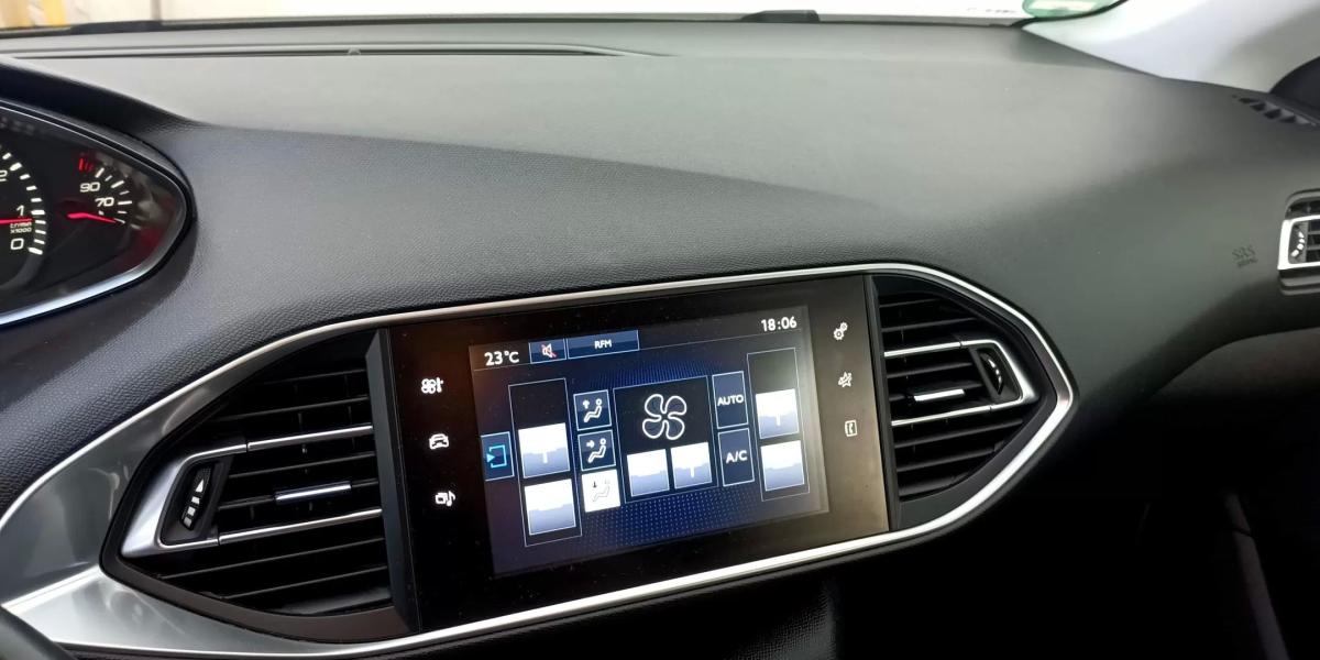 peugeot-308-sw-2017-gasolina-1199cc