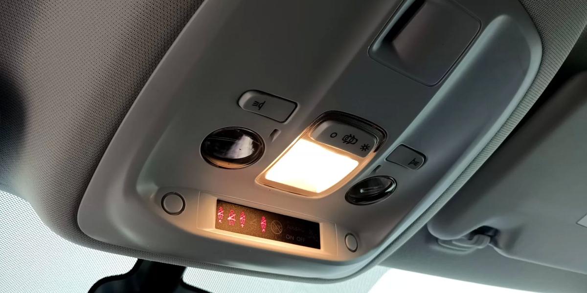 peugeot-308-sw-2017-gasolina-1199cc