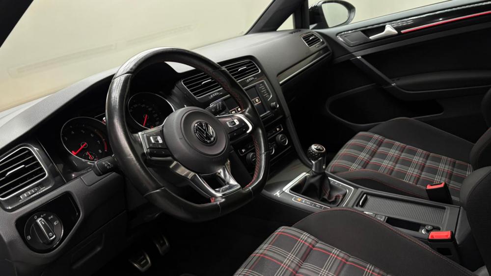 volkswagen-golf-2016-gasolina-1984cc