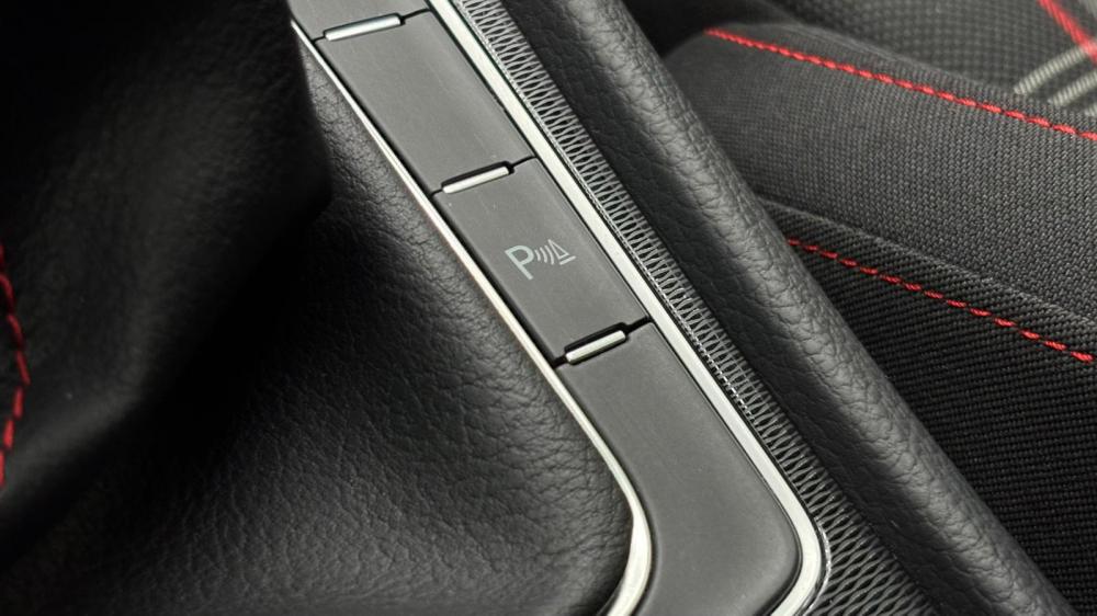 volkswagen-golf-2016-gasolina-1984cc