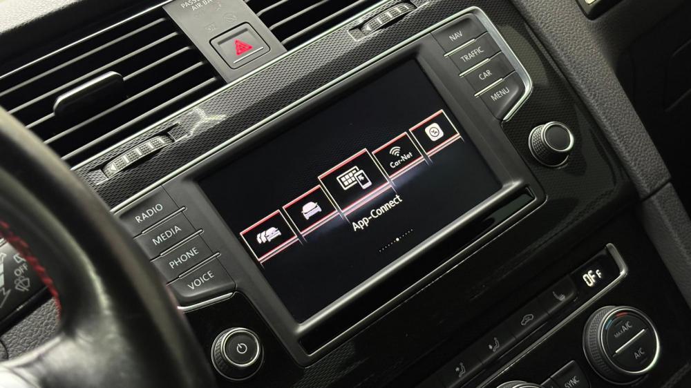 volkswagen-golf-2016-gasolina-1984cc