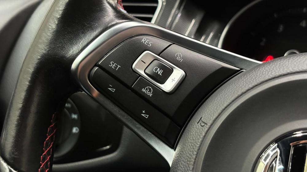 volkswagen-golf-2016-gasolina-1984cc