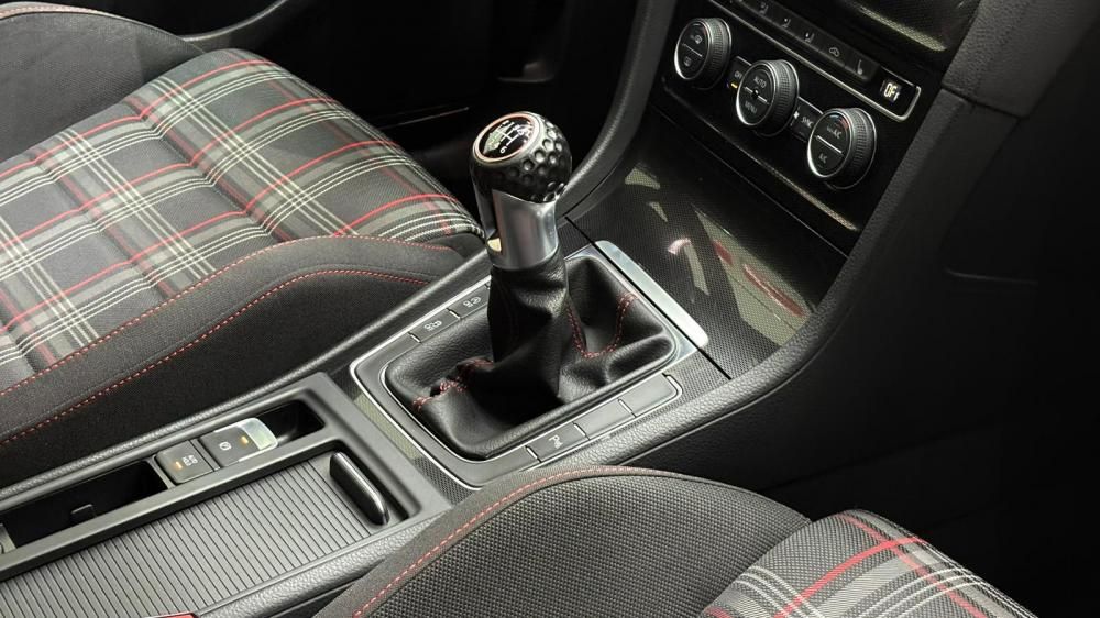 volkswagen-golf-2016-gasolina-1984cc