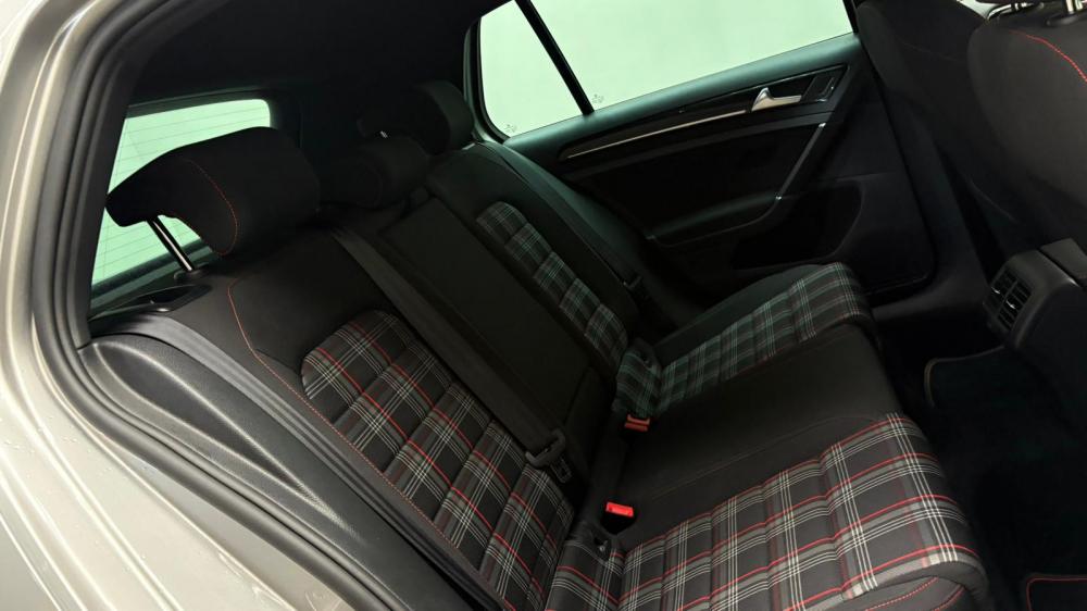 volkswagen-golf-2016-gasolina-1984cc