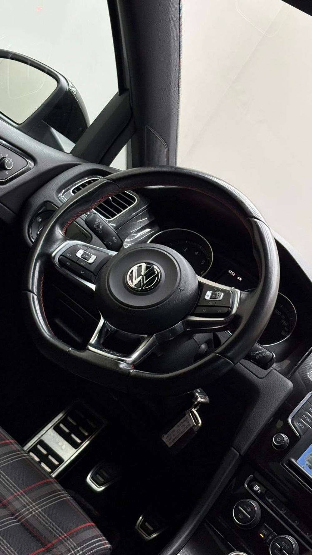 volkswagen-golf-2016-gasolina-1984cc