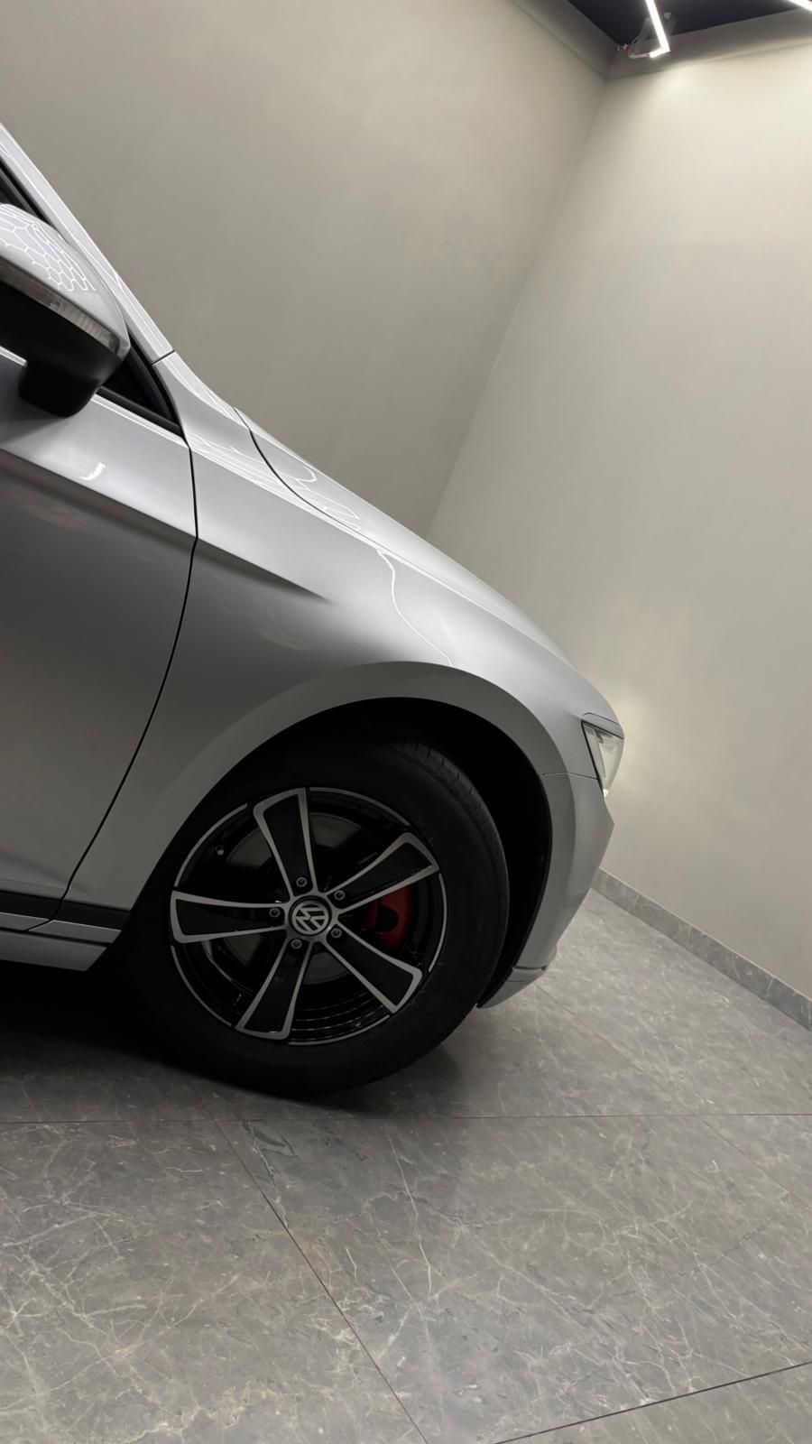 volkswagen-passat-variant-2018-diesel-1598cc