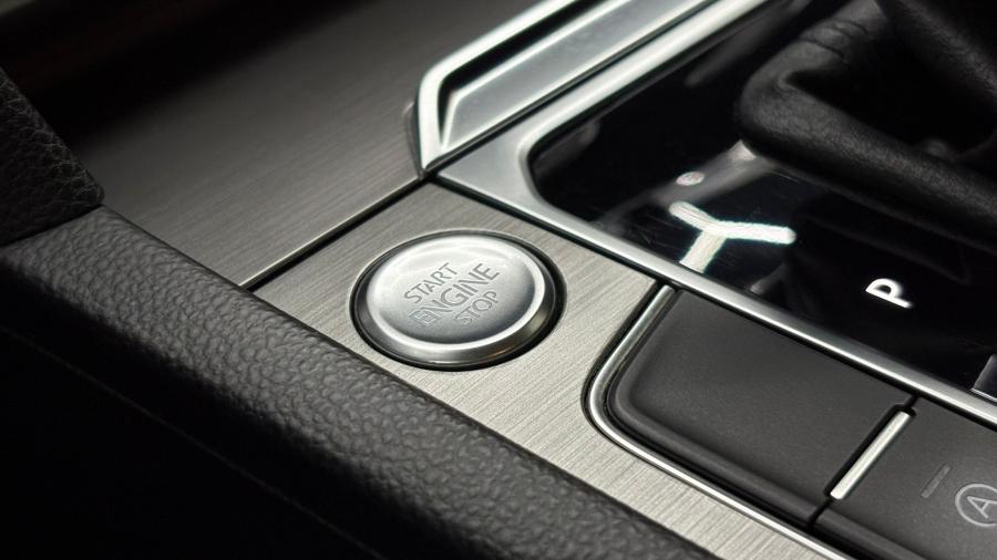 volkswagen-passat-variant-2018-diesel-1598cc