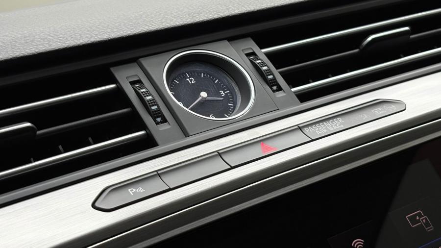 volkswagen-passat-variant-2018-diesel-1598cc