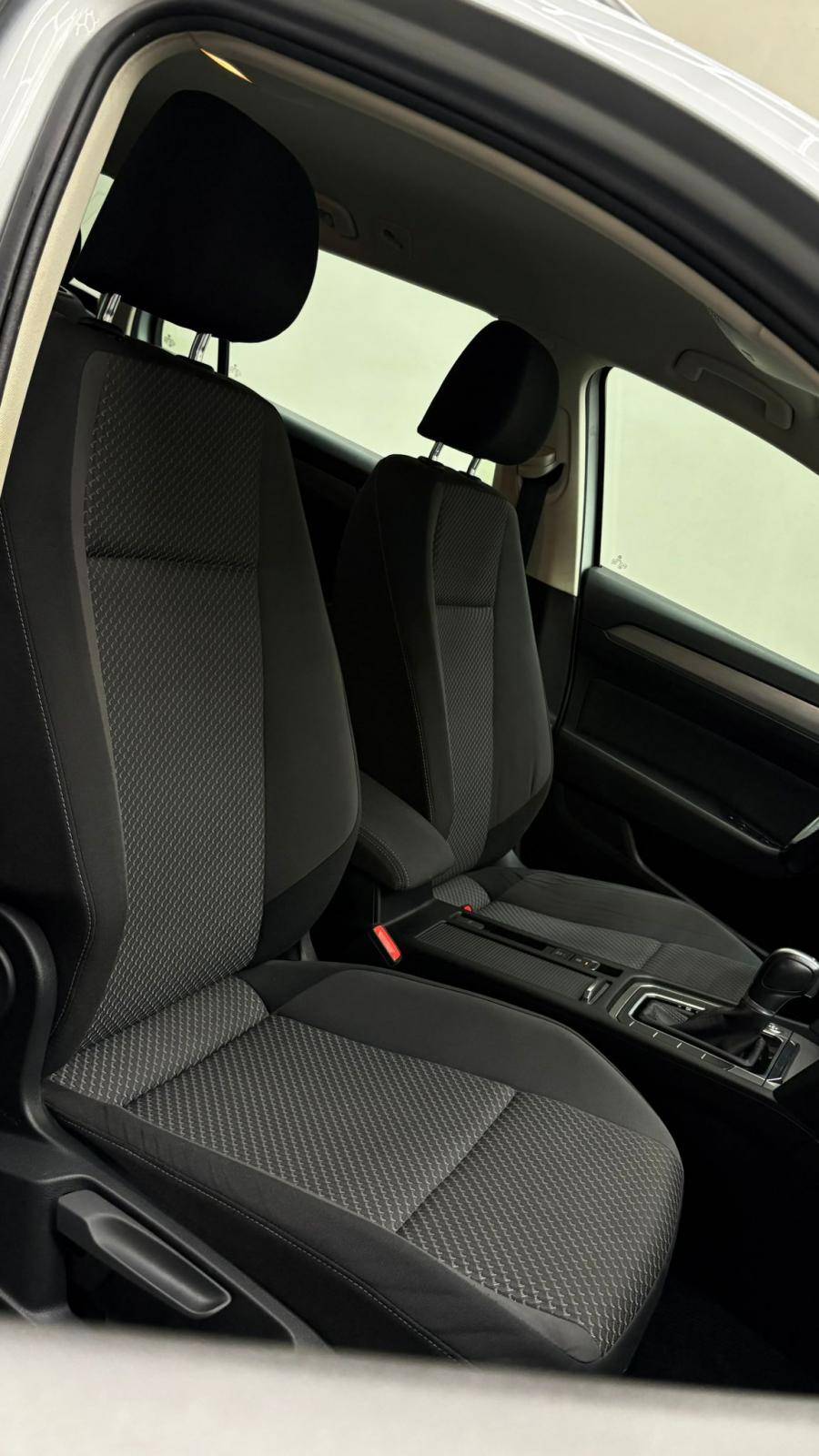 volkswagen-passat-variant-2018-diesel-1598cc