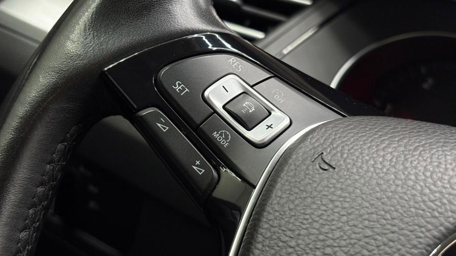 volkswagen-passat-variant-2018-diesel-1598cc