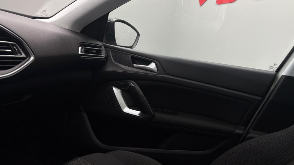 peugeot-308-2017-diesel-1560cc