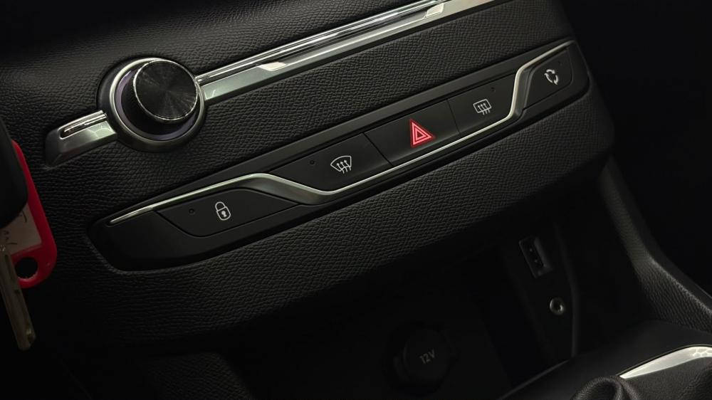 peugeot-308-2017-diesel-1560cc