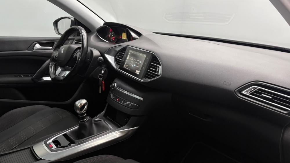 peugeot-308-2017-diesel-1560cc