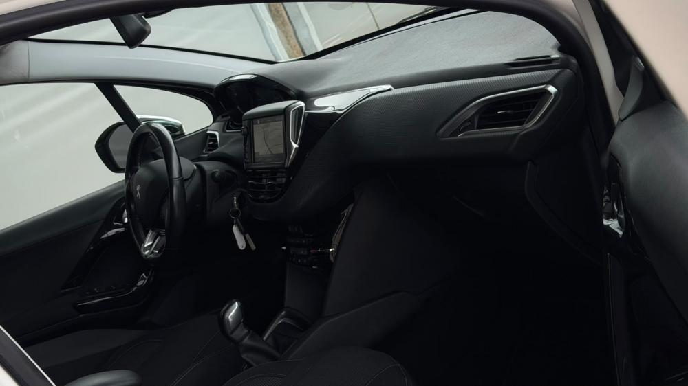 peugeot-208-2018-diesel-1560cc